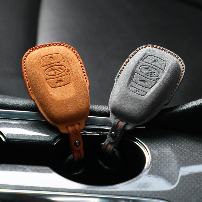 غطاء مفتاح Subaru — الكانتارا® الرسمي | Forester, Outback, Legacy & More