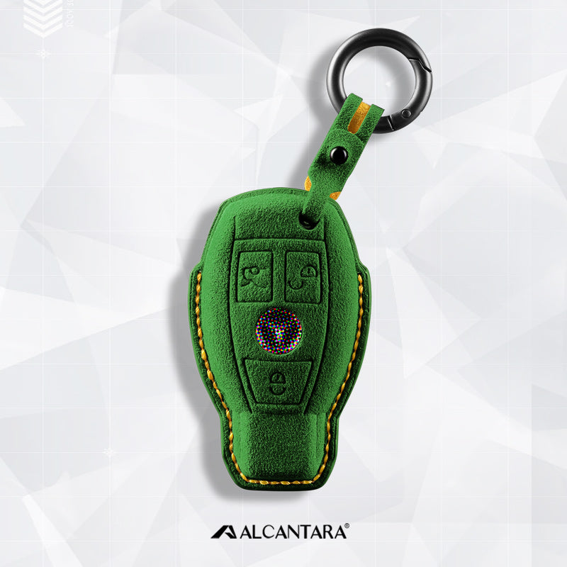 Mercedes Sleutelhoes — Officieel Alcántara® | GLA, GLB, EQA & More