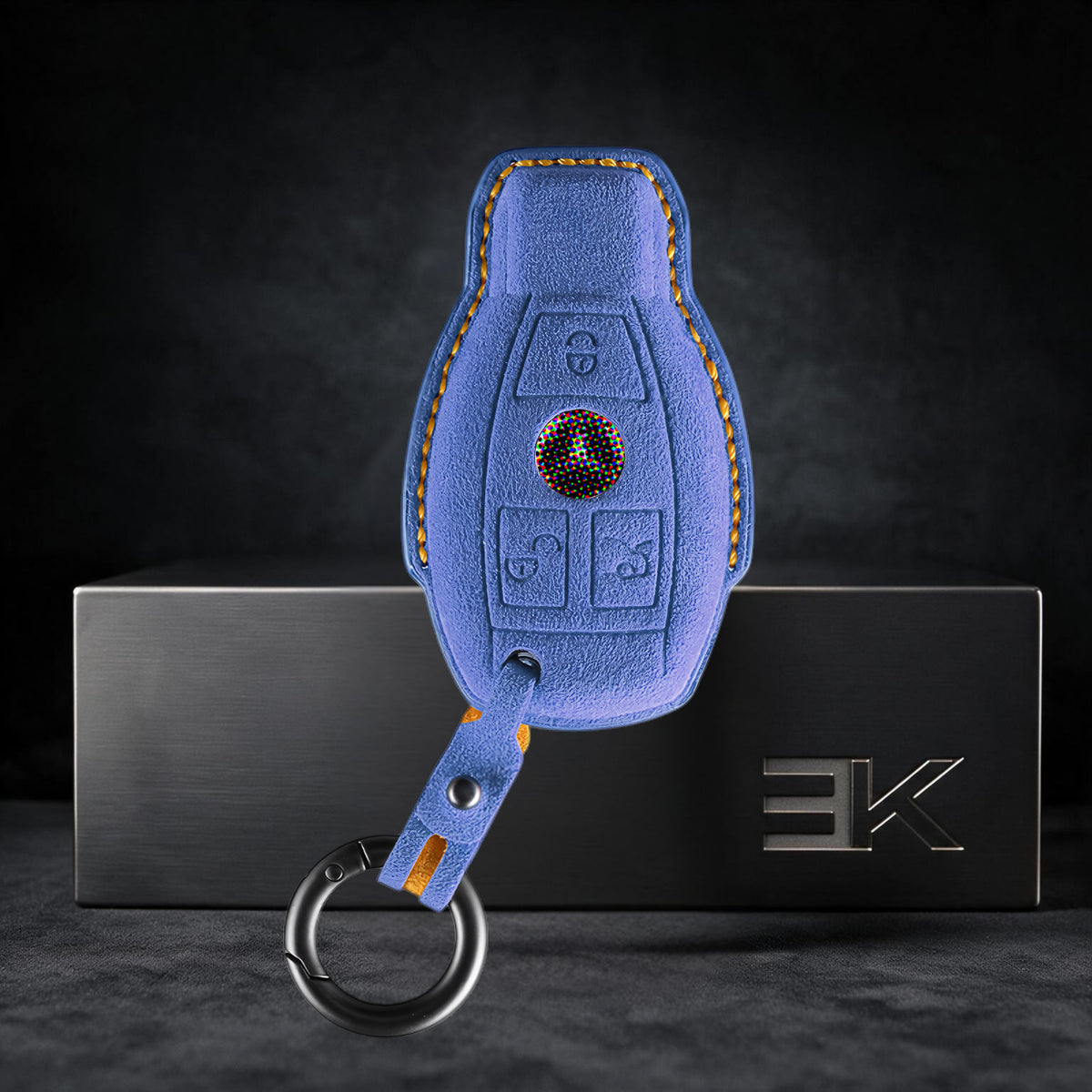 Mercedes Sleutelhoes — Officieel Alcántara® | GLA, GLB, EQA & More