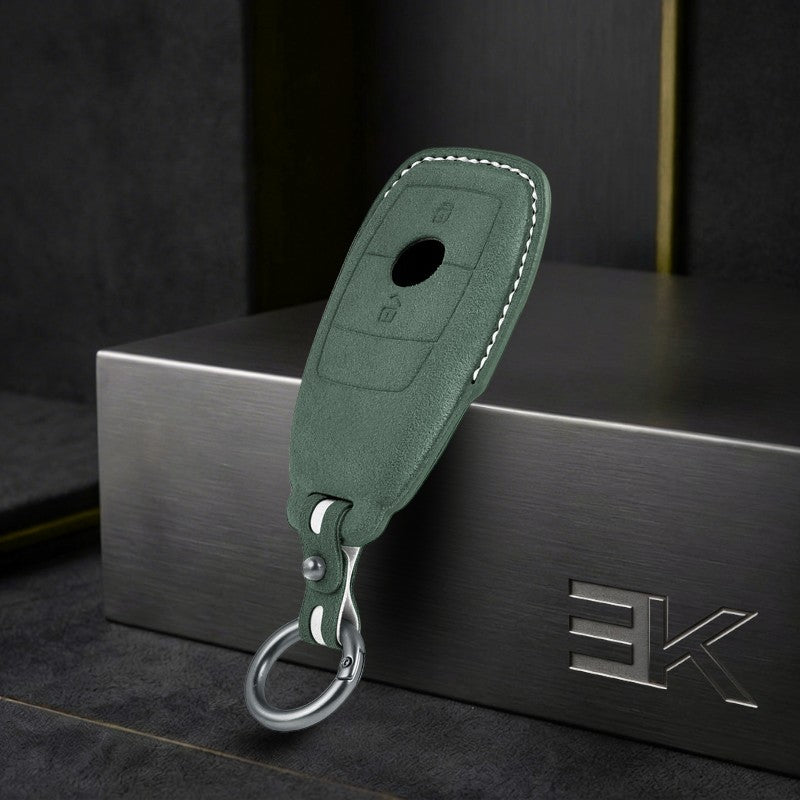 Étui Mercedes — Alcántara® Officiel | EQS, EQE, EQC & More