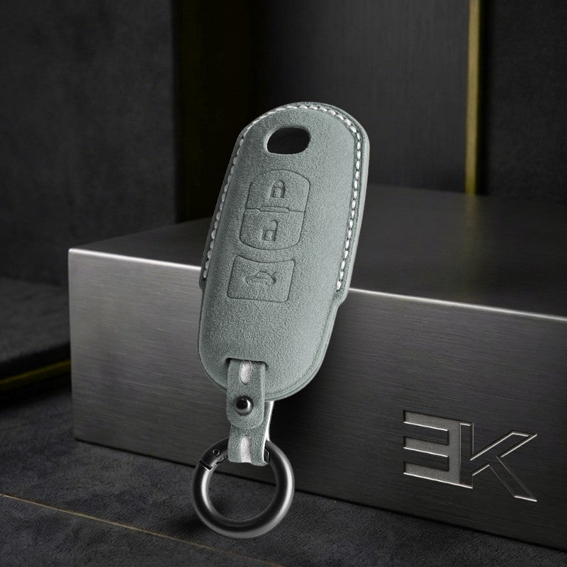 Etui Mazda — Oficjalna Alcántara® | Mazda 6, CX-60, CX-90 & More
