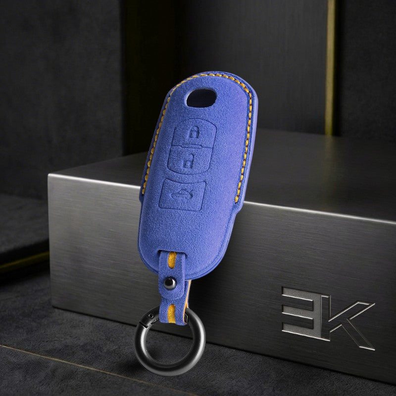 Etui Mazda — Oficjalna Alcántara® | Mazda 6, CX-60, CX-90 & More