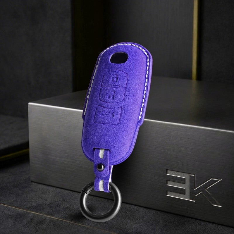 Etui Mazda — Oficjalna Alcántara® | Mazda 6, CX-60, CX-90 & More