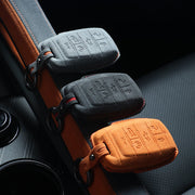 Étui Dodge — Alcántara® Officiel | Challenger, Charger, Dart & More