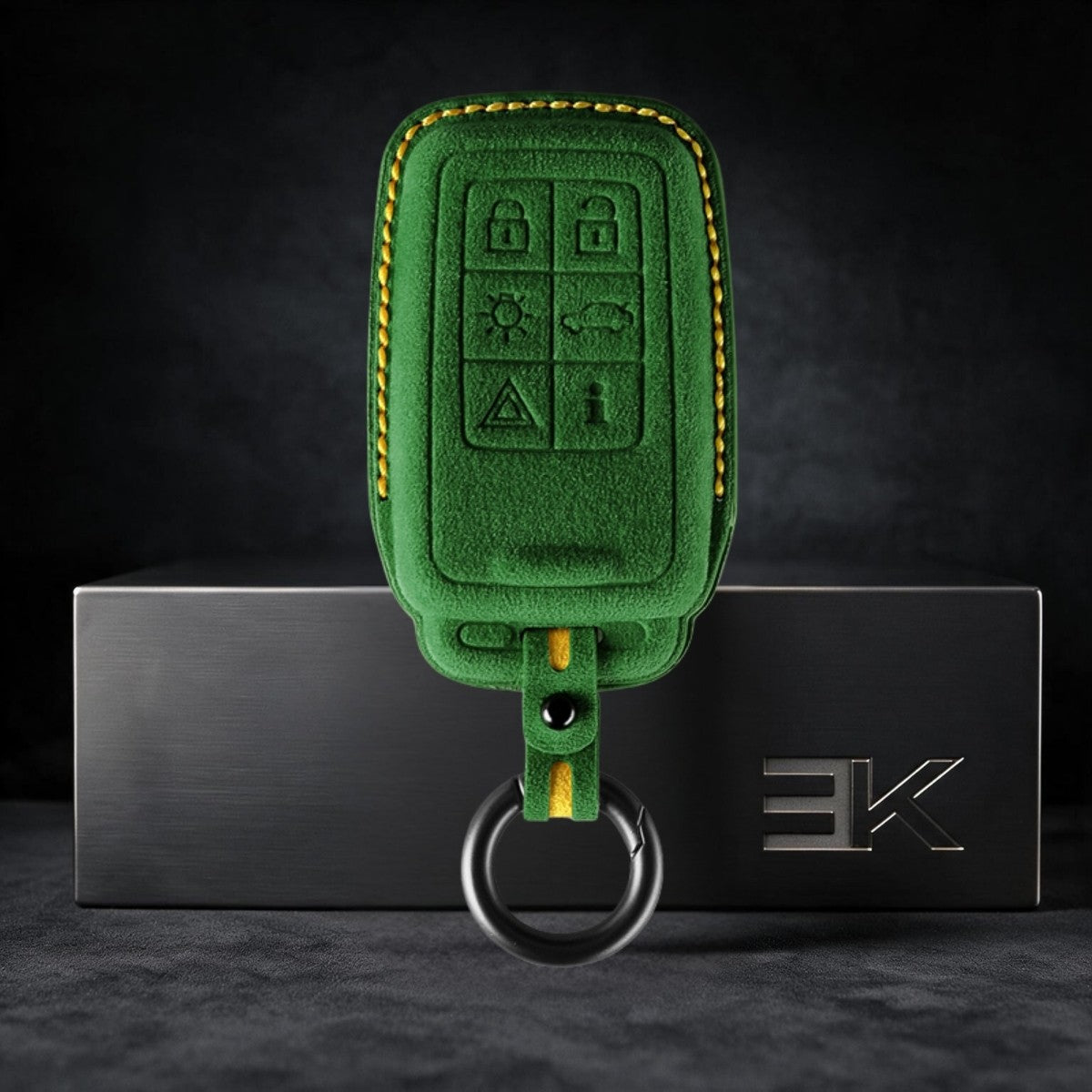 Volvo Sleutelhoes — Officieel Alcántara® | V90, V60 Cross Country, V40 & More