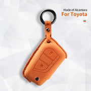 Toyota Sleutelhoes — Officieel Alcántara® | Avalon, Camry Hybrid, RAV4 Hybrid & More