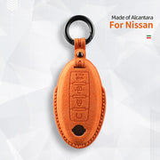 Nissan Sleutelhoes — Officieel Alcántara® | Teana, Cefiro, Skyline & More