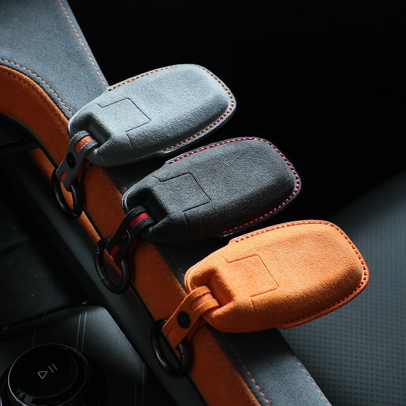 Nissan Schlüsselhülle — Offizielle Alcántara® | X-Trail, Qashqai, Rogue & More (5 Buttons)