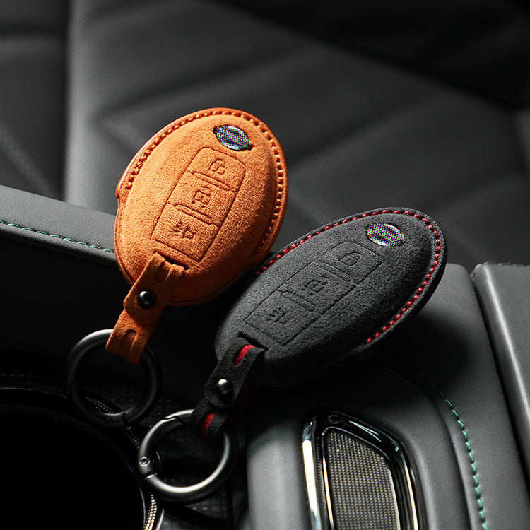 Custodia Nissan — Alcántara® Ufficiale | GT-R, 370Z, Fairlady & More