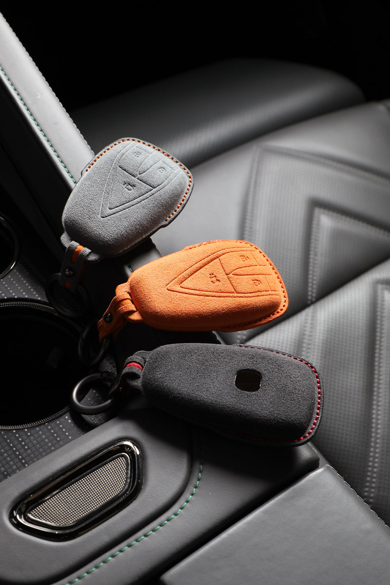 Etui Changan — Oficjalna Alcántara® | CS75 Plus, Uni-V, CS55 & More