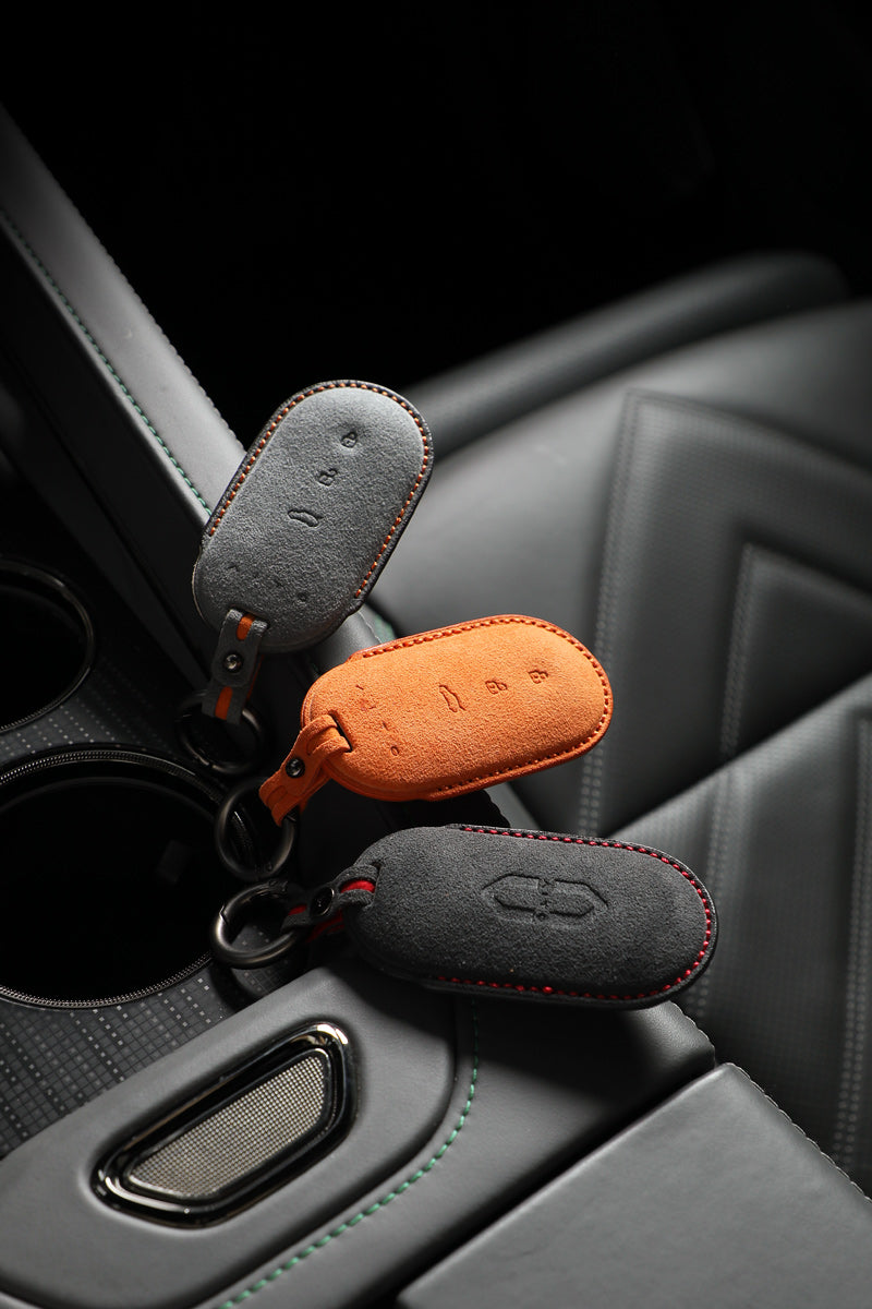 Wenjie Sleutelhoes — Officieel Alcántara® | M5, M7, M9 & More