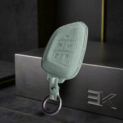 Cadillac Sleutelhoes — Officieel Alcántara® | Escalade, CT5, CT6 & More