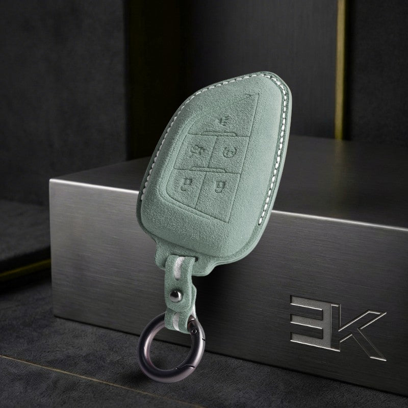 Cadillac Sleutelhoes — Officieel Alcántara® | Escalade, CT5, CT6 & More