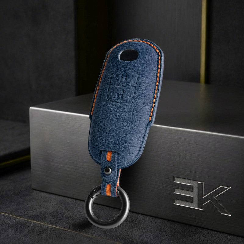 Etui Mazda — Oficjalna Alcántara® | Mazda 3, CX-5, CX-30 & More