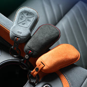 Custodia XPeng — Alcántara® Ufficiale | P7, G6, G9 & More