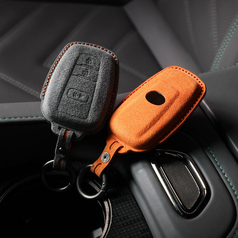 Toyota Sleutelhoes — Officieel Alcántara® | Alphard, Vellfire, Voxy & More