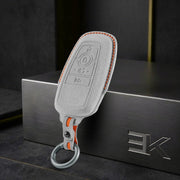 Etui Ford — Oficjalna Alcántara® | F-150, Mustang, Explorer & More