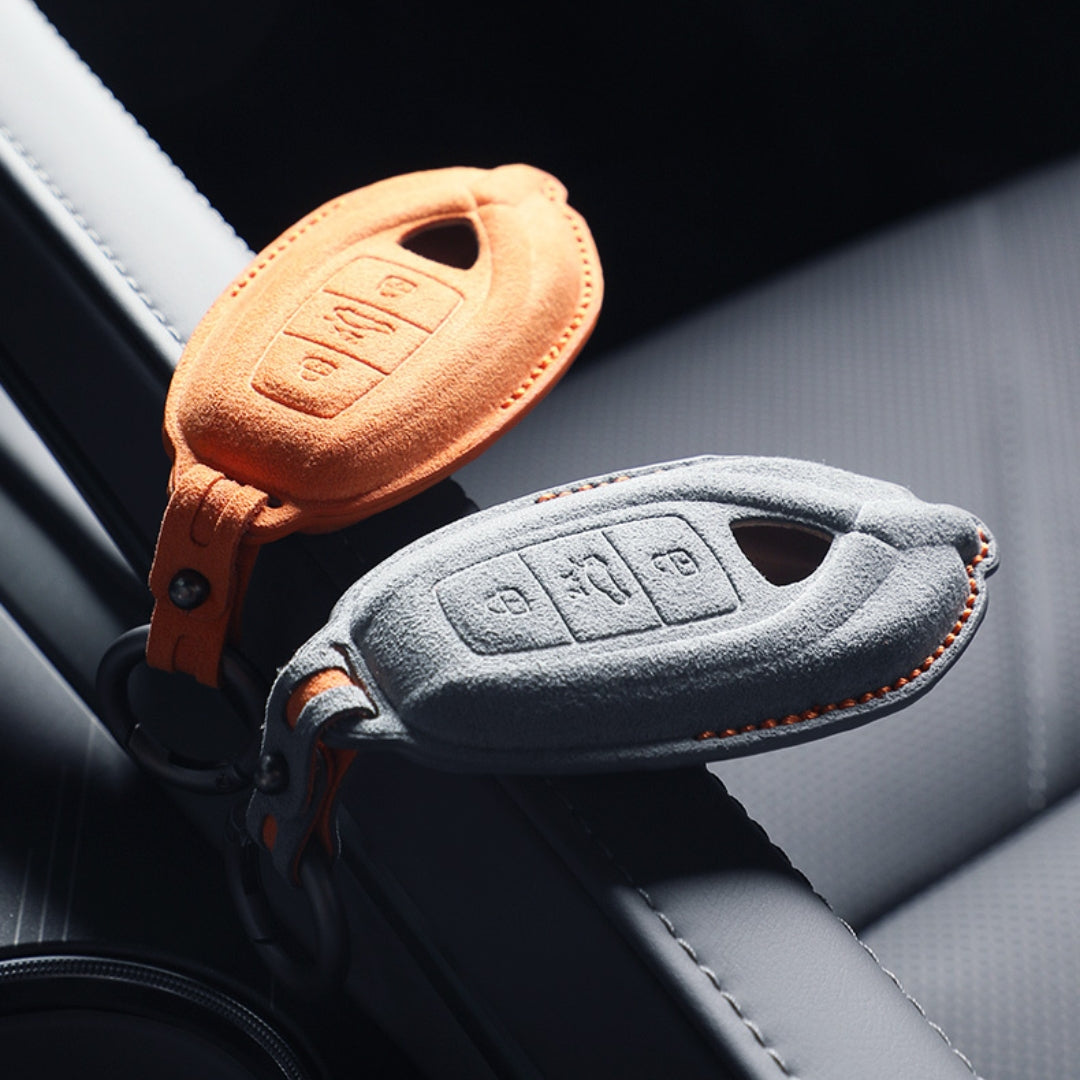 غطاء مفتاح Lamborghini — الكانتارا® الرسمي | Urus, Huracán, Revuelto