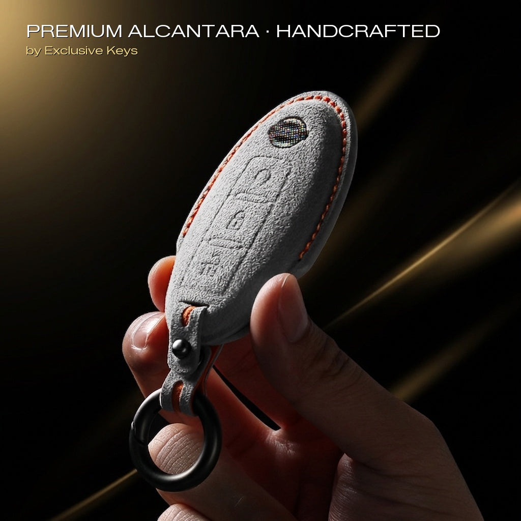 Nissan Sleutelhoes — Officieel Alcántara® | Rogue, Pathfinder, Murano & More