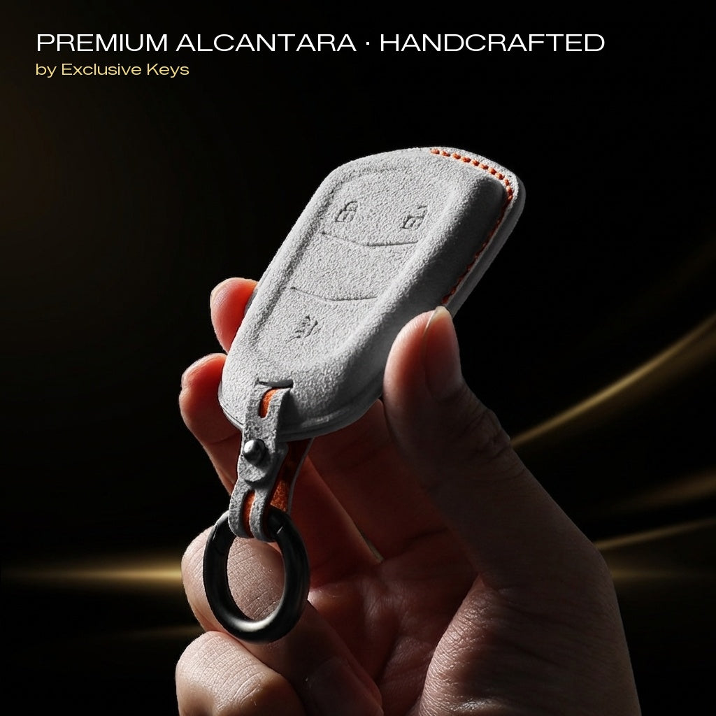 Étui Cadillac — Alcántara® Officiel | CT4, CT5-V, Lyriq & More