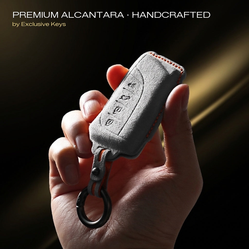 Étui Lexus — Alcántara® Officiel | UX, CT, LC & More
