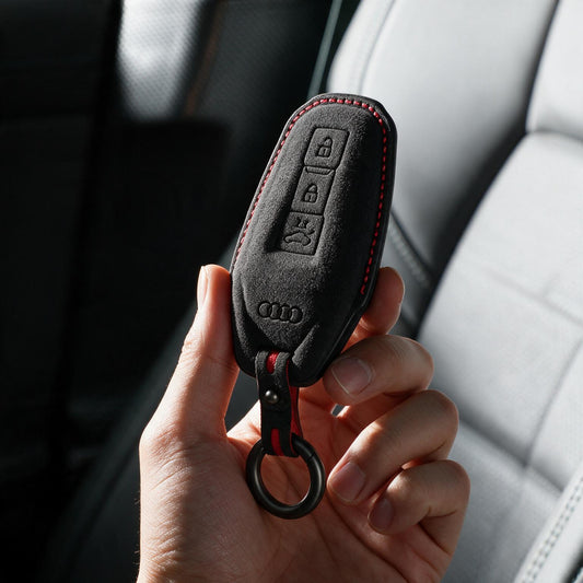 Audi Anahtar Kılıfı — Resmi Alcántara® | A6, A7, Q7, Q8 & More